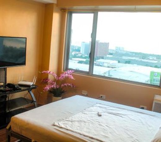 Titan 22P Condo at WH Taft Residences Manila