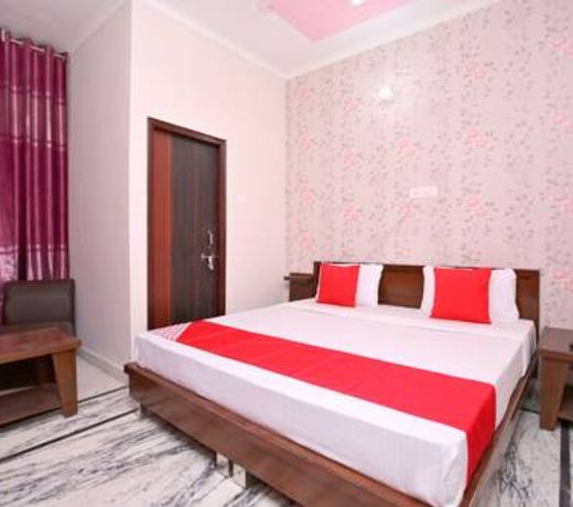 OYO 16431 Hotel New Comfort 1
