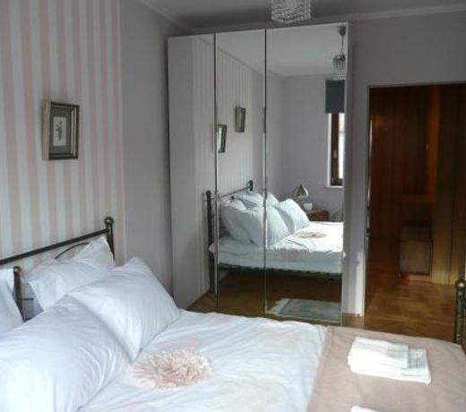 Cosy, Sunny Apartament 10 min to Old Town