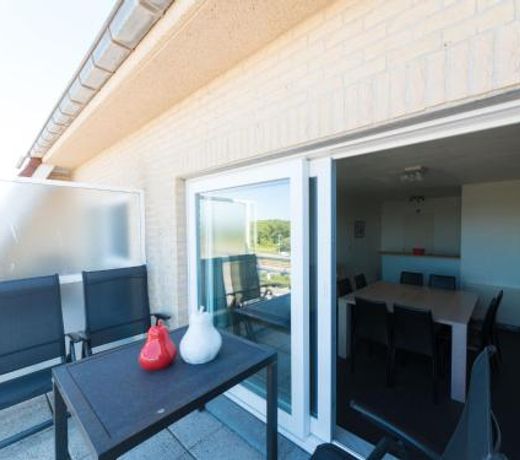 Apartment Strandhuis by Interhome