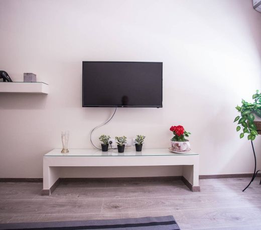 Pavlou Mela Apt - Heartbeat of Thessaloniki