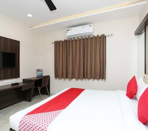 Oyo 15861 Hotel Shivganga Comfort Zone