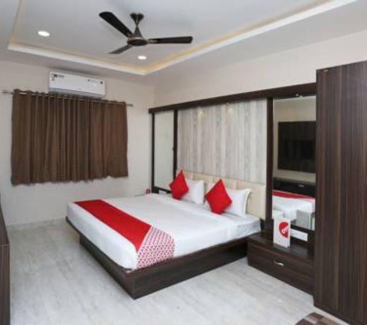 Oyo 15861 Hotel Shivganga Comfort Zone
