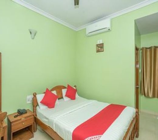 OYO 12024 Sree Nandanam Residency
