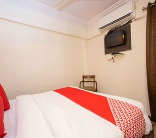 OYO 12078 Hotel Suncity