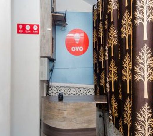 OYO 13540 Golden Palace