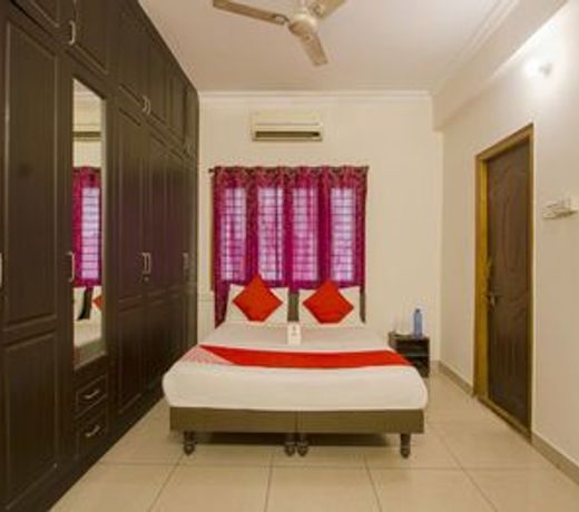 OYO 13193 Rockline Comfort Stay