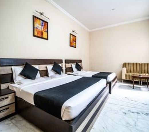 OYO 1199 Hotel Maharaja Residency