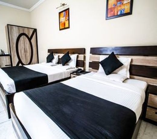 OYO 1199 Hotel Maharaja Residency