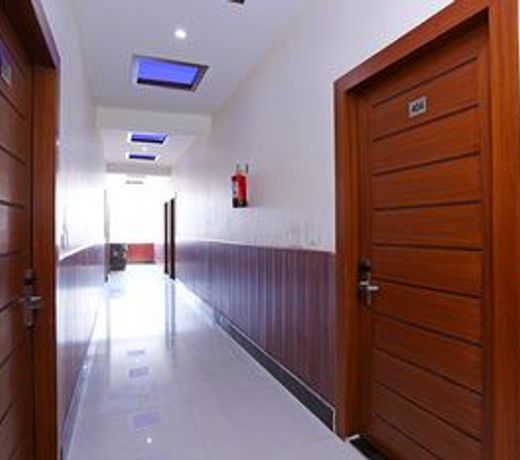 Capital O 15502 The Grand Alova