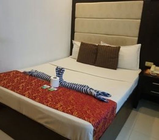 Micro Star Inn - Essensa Inn