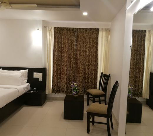 Amrut Aura