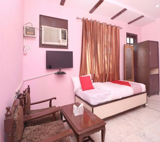 OYO 12664 Hotel Kailash Regency
