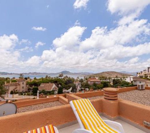 Clipper 309 - Renovated duplex with swimming pool