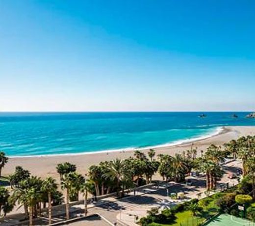APARTAMENTO EN LA PLAYA CON VISTAS DE ENSUEÃO