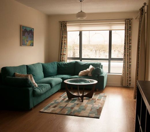 Halfpenny Bridge Holiday Homes - The Riverside