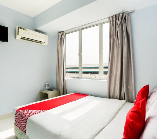 OYO 89581 Green Leaf Boutique Hotel