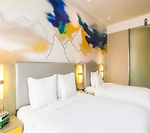 Holiday Inn Express Lhasa Potala Square, an IHG Hotel