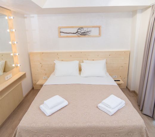 Panellinion Luxury Rooms