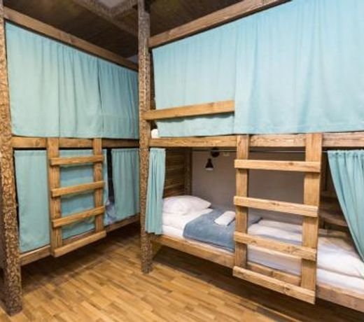Three Skis Hotel