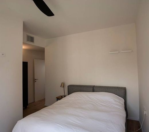 Eduard Bernstein Apartment