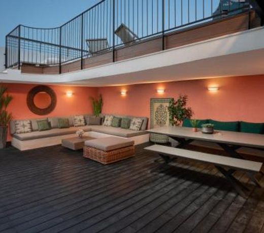 Grand 3BR Penthouse by HolyGuest