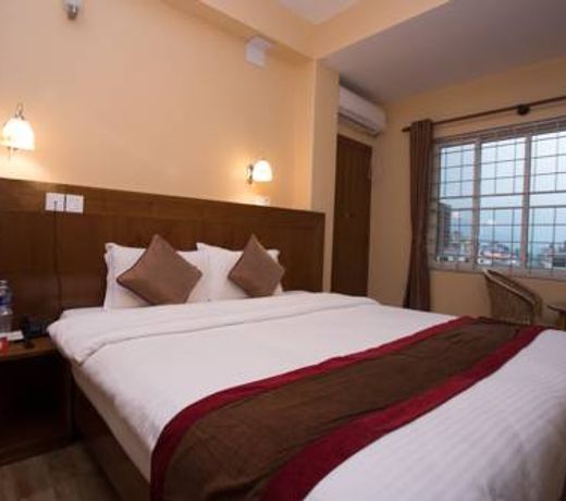OYO 226 Hotel Pokhara Blue Lake