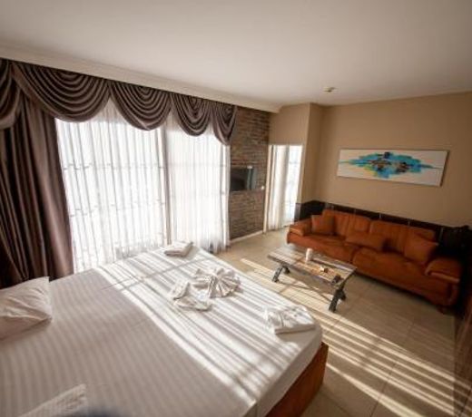 Royal Palace Hotel