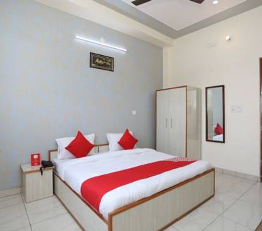 OYO 17291 Shree Ram Palace