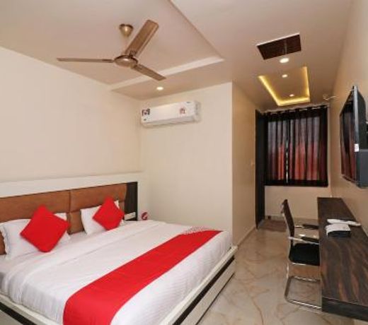 Capital O 19955 Hotel Krishnandan