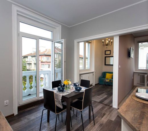 Varna Home