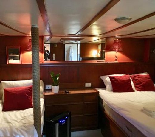 Motor yacht