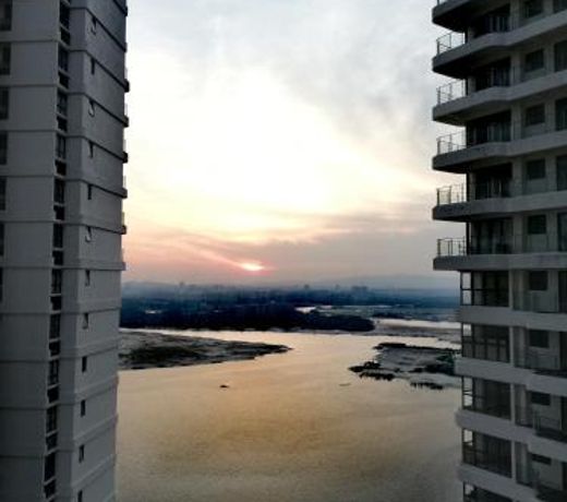 Country Garden Danga Bay , Royal Strand