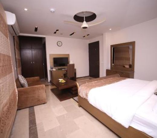 Zifan Hotel & Suites