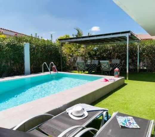 Beach House with private pool in San AgustÃ­n ET2