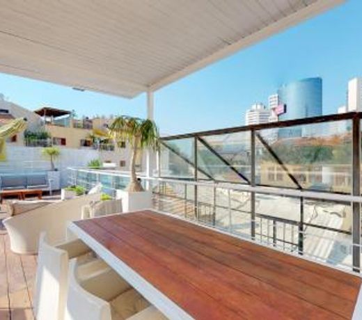 Designer House with Amazing Rooftop by HolyGuest