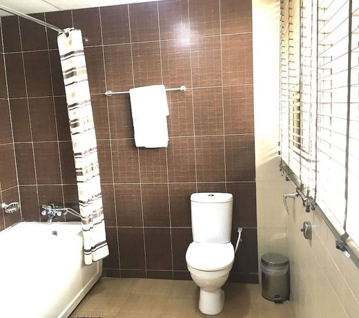 Chesterfield Hotel & Suites