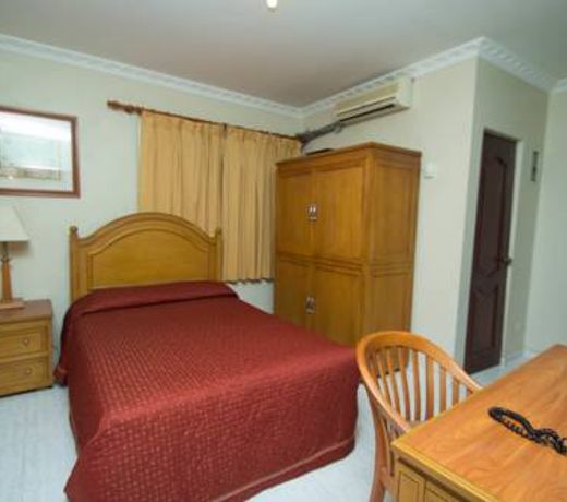 Jaguar 59 Hotel