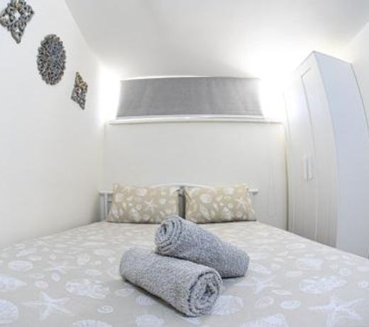 Sunshine Suite Boutique - Only 5 Min Walk To The Beach