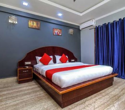 OYO 18254 Glorious Stayz