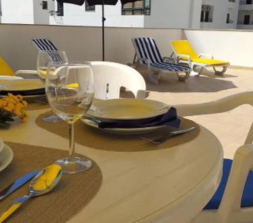 T2 TahÃ­ti - TerraÃ§o, Familiar, Garagem, Wifi