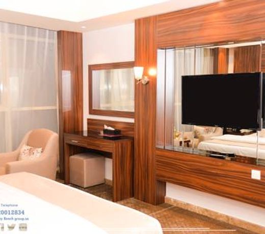 Ebreez Hotel