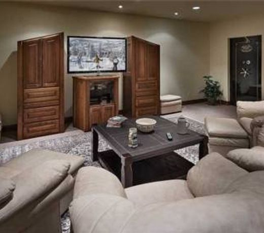 Rocking Chair Lodge: Large home with Indoor Climbing Wall(6 BR)!