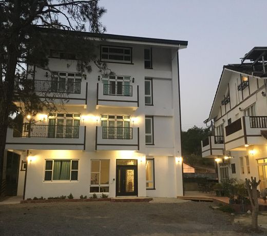 Song Yue Bed & Breakfast