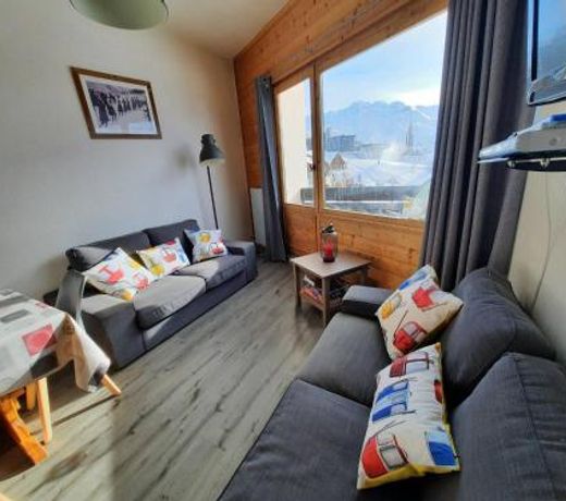 Appartement Les Menuires, 4 piÃ¨ces, 8 personnes - FR-1-452-21