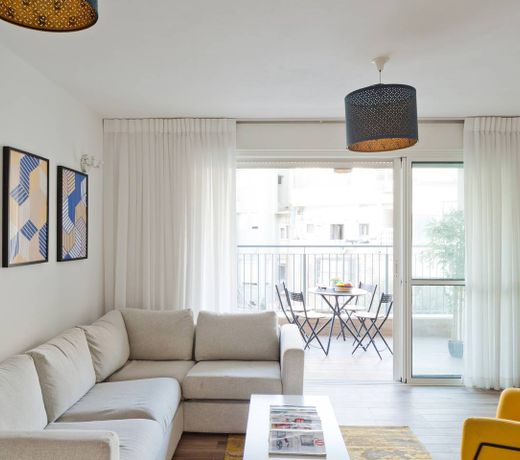 Modern 2 bedroom apartment in the heart of Jaffa