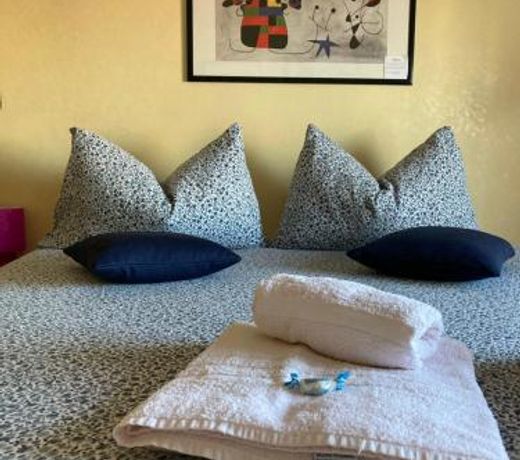 JFK b & b