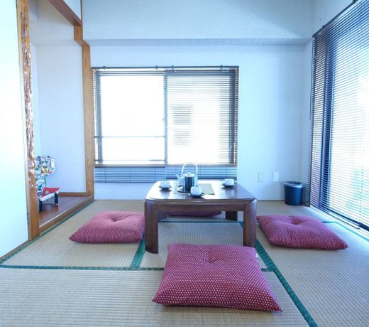 2F Apartment on Henza Island