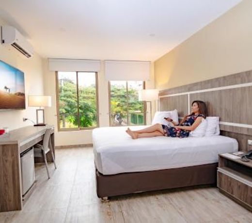 Rado Hotel - Quintanas