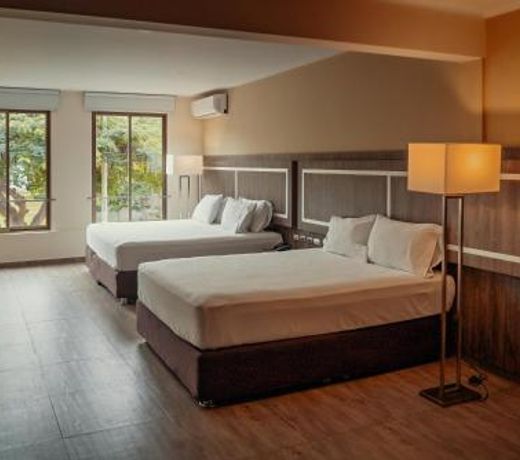 Rado Hotel - Quintanas